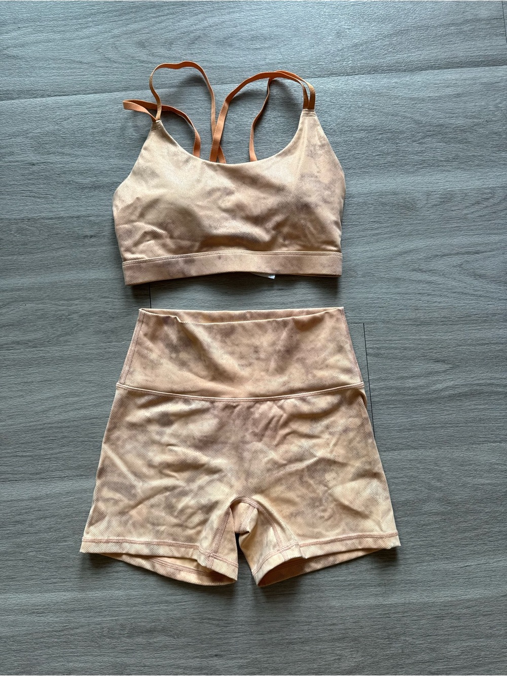 Aerie Seamless Peach Sports Bra and High-Waist Shorts Set